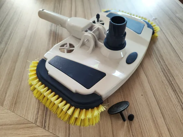 Swimming Pool Cleaning Brush valve - ventil bazénového vysávacího kartáče