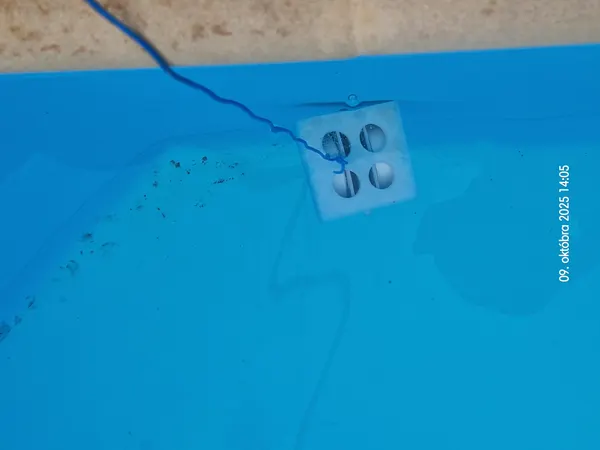 Plavák do bazéna na tabletky / Swimming pool tablet float