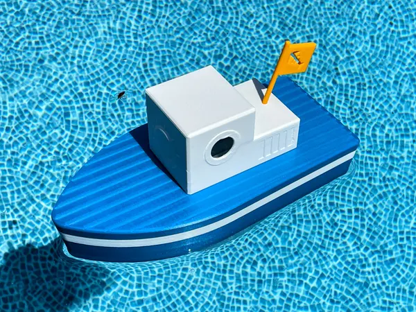 Boat - Pool Chlorine Dispenser